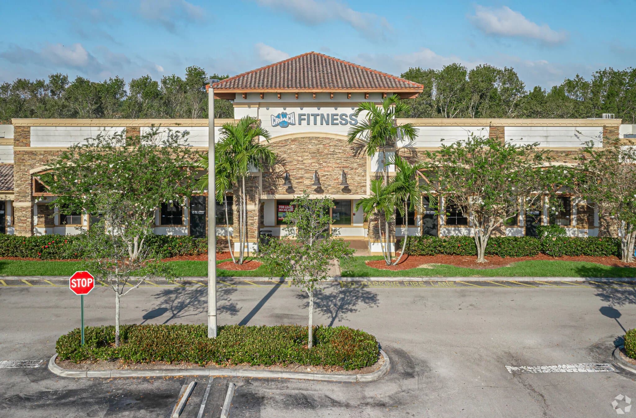 Neighborhood retail shoppes